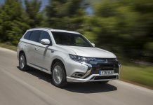 Οδηγούμε στην Ελλάδα το Mitsubishi Outlander PHEV