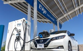 ΗΠΑ: 200 νέοι ταχυφορτιστές από Nissan και EVgo