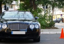 Mπαράζ ελέγχων στα πολυτελή αυτοκίνητα με πινακίδες Βουλγαρίας