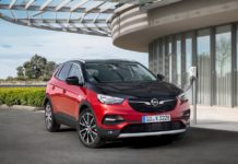 Τετρακίνητο Opel Grandland X Hybrid4 με 300 ίππους!