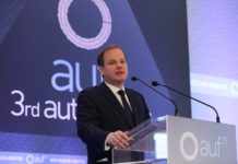Καραμανλής: Έρχεται μείωση των δασμών στα αυτοκίνητα!