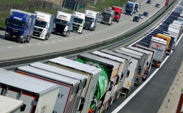 Τι ζητούν οι ιδιοκτήτες φορτηγών για το Τελωνείο Λάρισας;