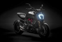 Μια Ducati Diavel 1260 στην Αθήνα!