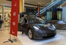 Αγοράστε Tesla με… Bitcoins