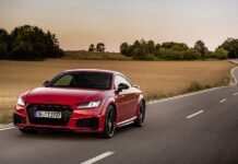 Audi TTS competition plus με 320 ίππους!