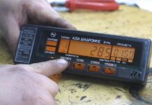 Οδηγός Ταξί χρέωνε μέρα μεσημέρι με διπλή ταρίφα τους επιβάτες!