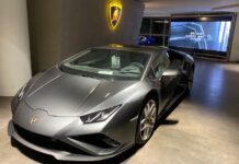 Η LG μαγνητίζει τους επισκέπτες της Lamborghini