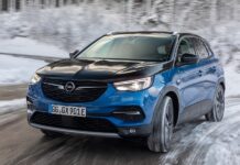 Τα ηλεκτροκίνητα Opel είναι ισχυρά και σε ορεινές διαδρομές