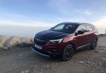 Δοκιμάζουμε το Opel Grandland X Hybrid4 με 300 ίππους!