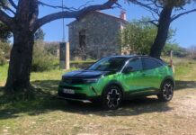 Πρώτη επαφή: Με κορυφαία αυτονομία το νέο Opel Mokka-e