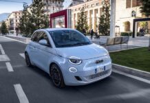 Στη Mobility 2022 τα Fiat 500e και Jeep Wrangler 4xe