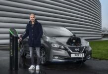 Ο Pep Guardiola βιώνει την ηλεκτροκίνηση με το Nissan Leaf