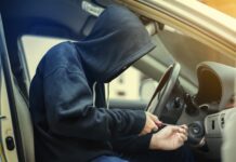 Πως οι κλέφτες με 18 ευρώ κάνουν «αόρατα» τα κλεμμένα ΙΧ