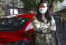 Προσοχή με την βροχή αν έχετε… Tesla!