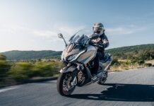 Καταφθάνει το Kymco AK 550 Premium