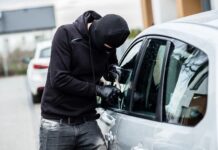 Τέλος οι κλοπές σε σταθμευμένα οχήματα στο παραλιακό μέτωπο της Αττικής! Τι συνέβη;