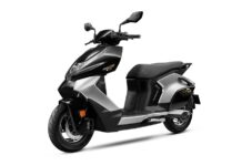 Αυτό είναι το ηλεκτρικό scooter ΖΕΕΗΟ ΑΕ8+ και ΑΕ8S+