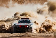 Tο Audi RS Q e-tron κατακτά το πιο απαιτητικό ράλλυ στον κόσμο