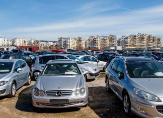 Ποια είναι η κομπίνα με τα τρακαρισμένα ΙΧ από τις ΗΠΑ στην Βουλγαρία;