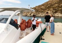 Uber Boat σε Σαντορίνη, Κέρκυρα και Αθηναϊκή Ριβιέρα