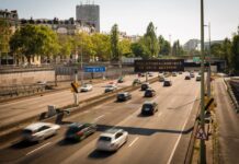 Ξεκίνησαν οι πολιτικές κόντρες για τη μείωση του ορίου ταχύτητας!