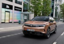 H άνεση σε πρώτο πλάνο στα νέα Opel Grandland και Astra