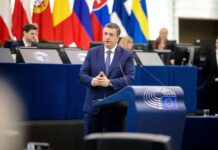 Τι είπε ο κ. Τζιτζικώστας για τα αυτόνομα ΙΧ και τους εταιρικούς στόλους;