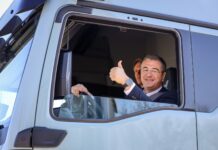 Τι έκανε ο Απόστολος Τζιτζικώστας στη ΜΑΝ;