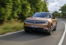 Made in Germany τα νέα ηλεκτρικά Opel Grandland και Astra