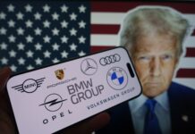 Πόσο μπορεί να κοστίζουν οι δασμοί Trump στην παγκόσμια αυτοκινητοβιομηχανία;