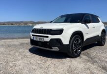 Δοκιμάζουμε το Jeep Avenger e-Hybrid με 110 ίππους!