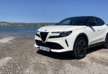 Δοκιμάζουμε την Alfa Romeo Junior Elettrica Speciale με 156 ίππους!