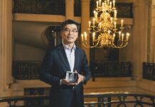 Tο βραβείο Issigonis Trophy έλαβε ο πρόεδρος και Διευθύνων Σύμβουλος της Kia