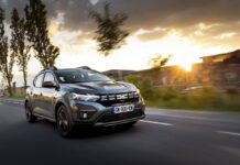 Πόσοι Έλληνες επέλεξαν Renault ή Dacia τον Ιούλιο;