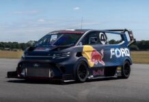 To Ford Transit γράφει ιστορία στο Nürburgring