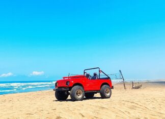 Τουρισμός: Πως ενοικιάζονται παράνομα τζιπάκια ως… αντίκες;