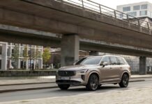 Στον δρόμο το εκατομμυριοστό Volvo plug-in hybrid