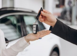 Τι αυτοκίνητο αγόρασαν 7 στους 10 Έλληνες τον Απρίλιο;