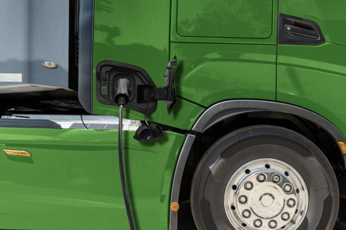 truck-charge100