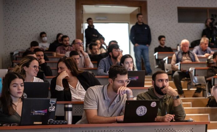 MIRR2185 small