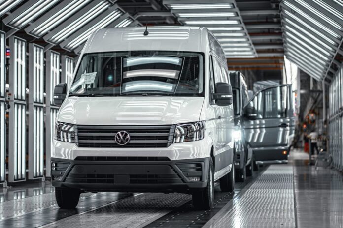 volkswagen-commercial-vehicles-e-crafter-poland