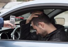 Τι θα πληρώσει και πότε θα ξαναοδηγήσει μεθυσμένος οδηγός που ξέφυγε από μπλόκο;