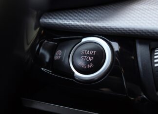 Ποιο σύστημα καταργεί ο Donald Trump στα αυτοκίνητα;