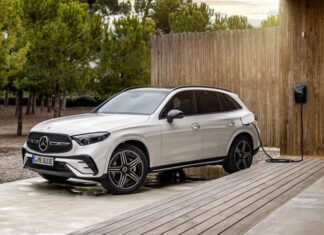 Νέα μειωμένη τιμή για την Mercedes-Benz GLC 300 e 4MATIC