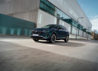 Πρωτιά στις πωλήσεις για το Nissan Qashqai