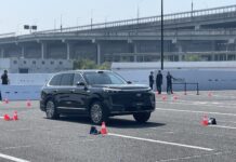 Οδηγούμε τα «θηρία» Geely Μ9 και Zeekr 9Χ στην Hangzhou της Κίνας!