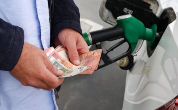 Πως θα λάβουν το Fuel Pass οι κάτοχοι εταιρικών αυτοκινήτων;