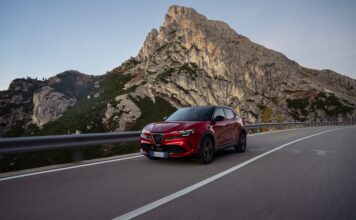 Alfa Romeo Junior Ibrida σε τιμή έκπληξη και 8 χρόνια εργοστασιακή εγγύηση