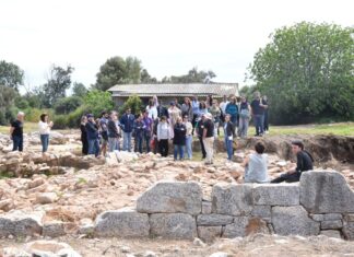 Όμιλος Επιχειρήσεων Σαρακάκη: Αρχαιολογική Ανασκαφή Μαραθώνα & Οινογευσία