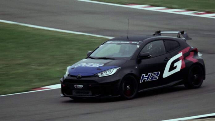 GR YARIS H2